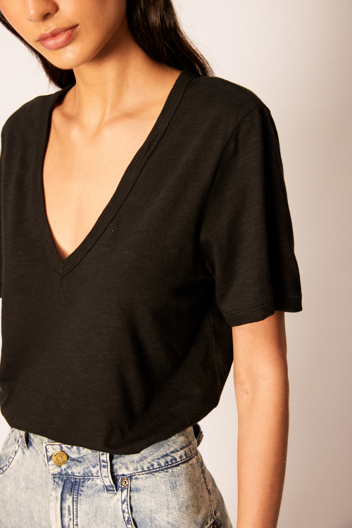 CAMISETA BASIC V V26