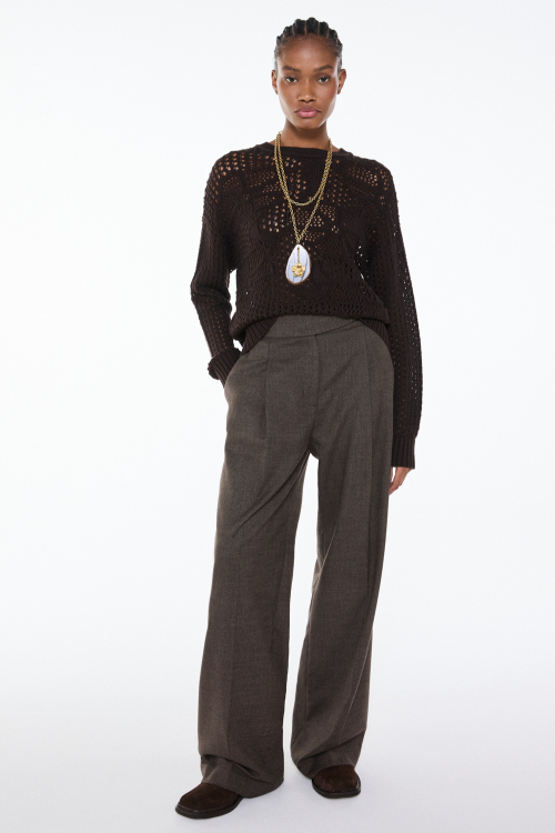 TRICOT BROWN FLOWER I26