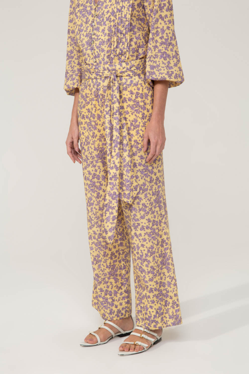 CALCA FLORAL LAVANDA V24